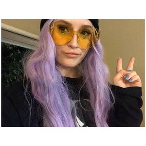 Meet your Posher, Kaitlyn